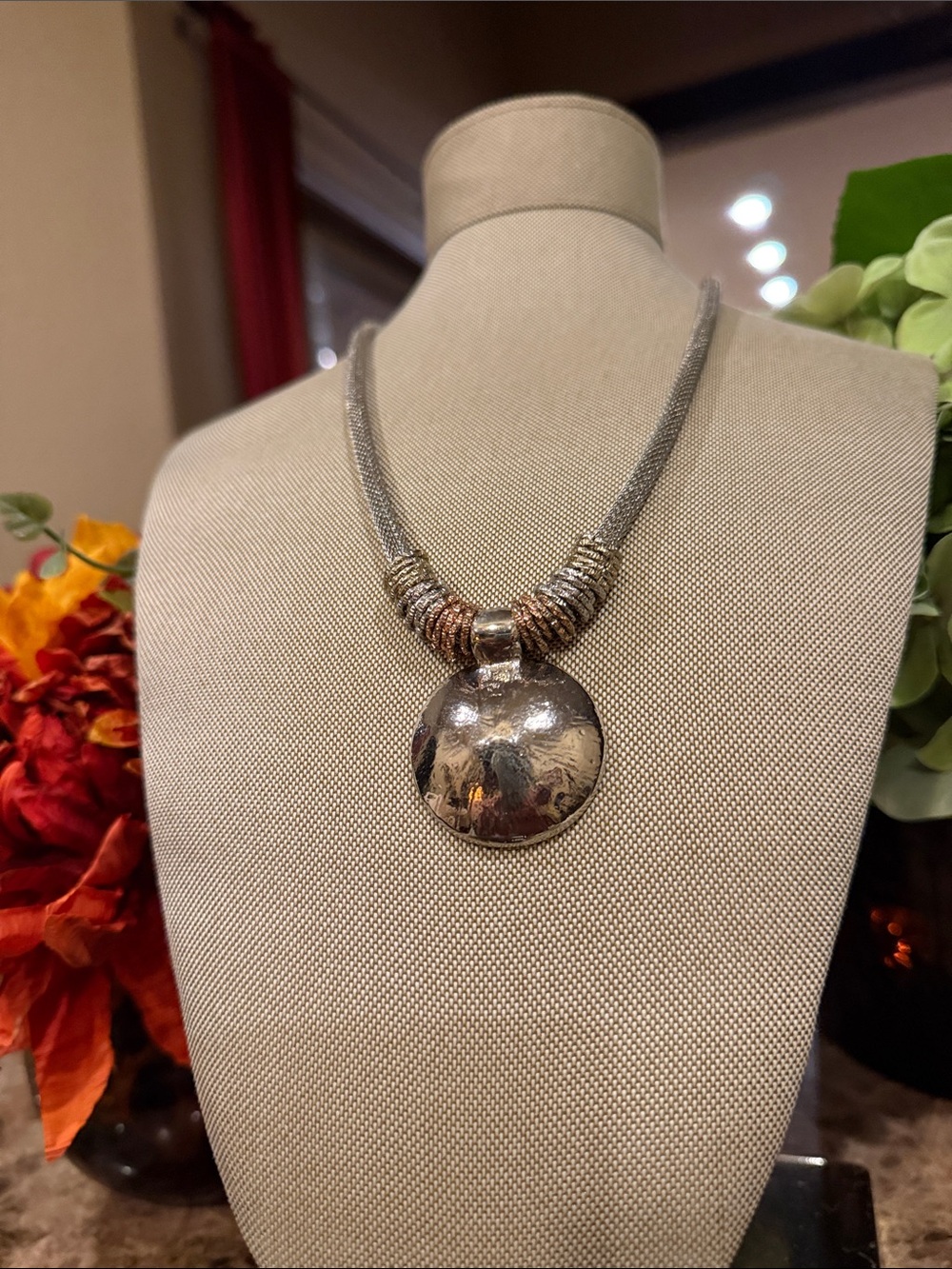 Silver Disc Pendant Necklace - w multi metals!! So sexy on tan skin!!! 💋